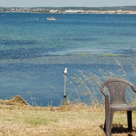Maison Atypique Les Pieds Dans L'Eau Sete Exterior photo